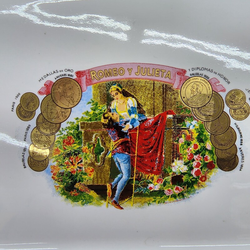 Romeo Y Julieta Logo, White, Size: Cigar