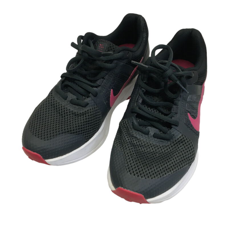 Shoes (Black/Pink), Womens, Size: 7.5: Nike Run Swift 2

Located at Pipsqueak Resale Boutique inside the Vancouver Mall or online at:

#resalerocks #pipsqueakresale #vancouverwa #portland #reusereducerecycle #fashiononabudget #chooseused #consignment #savemoney #shoplocal #weship #keepusopen #shoplocalonline #resale #resaleboutique #mommyandme #minime #fashion #reseller                                                                                                                                      All items are photographed prior to being steamed. Cross posted, items are located at #PipsqueakResaleBoutique, payments accepted: cash, paypal & credit cards. Any flaws will be described in the comments. More pictures available with link above. Local pick up available at the #VancouverMall, tax will be added (not included in price), shipping available (not included in price, *Clothing, shoes, books & DVDs for $6.99; please contact regarding shipment of toys or other larger items), item can be placed on hold with communication, message with any questions. Join Pipsqueak Resale - Online to see all the new items! Follow us on IG @pipsqueakresale & Thanks for looking! Due to the nature of consignment, any known flaws will be described; ALL SHIPPED SALES ARE FINAL. All items are currently located inside Pipsqueak Resale Boutique as a store front items purchased on location before items are prepared for shipment will be refunded.
