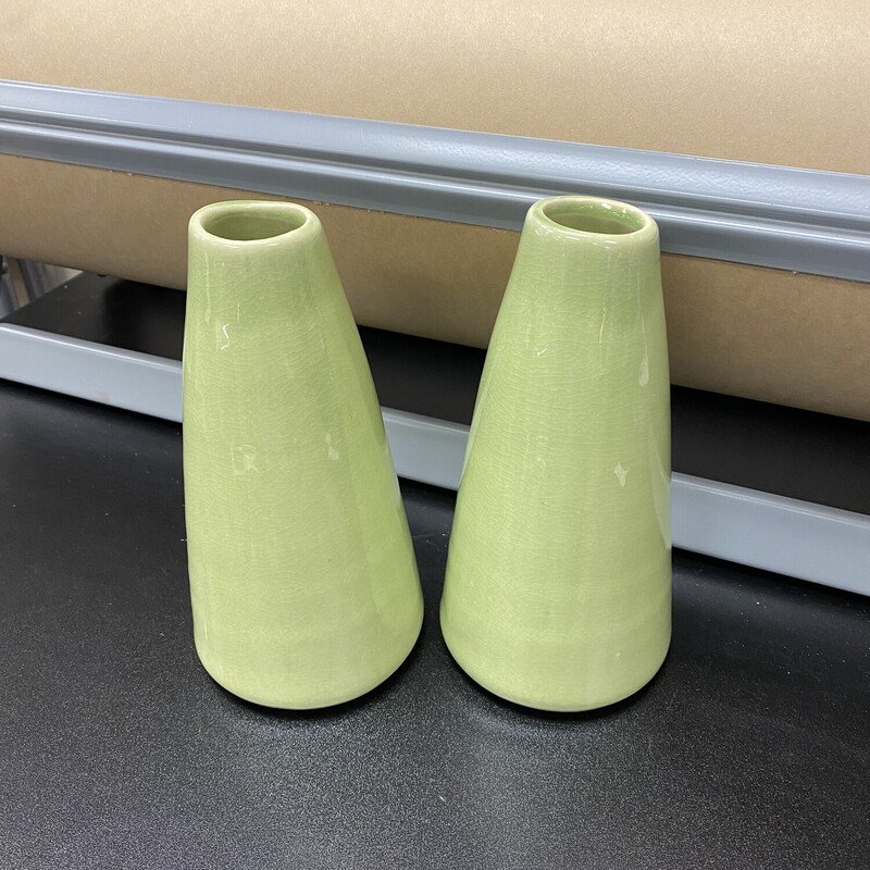 2x Pottery Vases, Green, Size: 8 Inch
