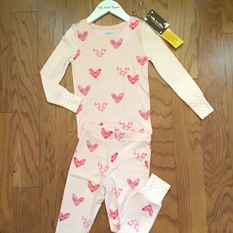 Matilda Jane Pjs NEW, Pink, Size: 4

brand new with tag

super soft!

ALL ONLINE SALES ARE FINAL.
NO RETURNS
REFUNDS
OR EXCHANGES

PLEASE ALLOW AT LEAST 1 WEEK FOR SHIPMENT. THANK YOU FOR SHOPPING SMALL!