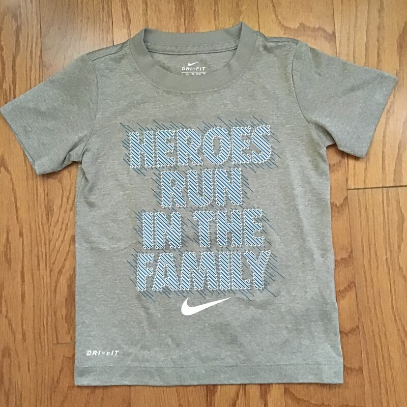 Nike Shirt, Gray, Size: 4

ALL ONLINE SALES ARE FINAL.
NO RETURNS
REFUNDS
OR EXCHANGES

PLEASE ALLOW AT LEAST 1 WEEK FOR SHIPMENT. THANK YOU FOR SHOPPING SMALL!