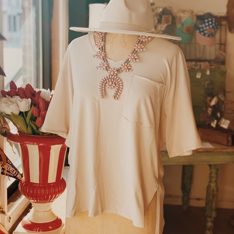 These comfy pocket tees are perfect for everyday wear! Dress them up or dress them down, and stay comfy!