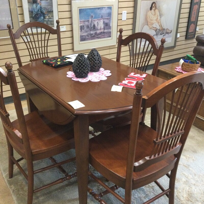 Dining Table/leaf/4 Chair