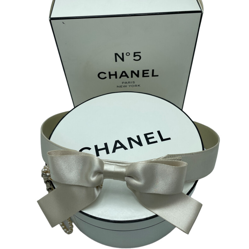 Chanel Satin Bow Pearls