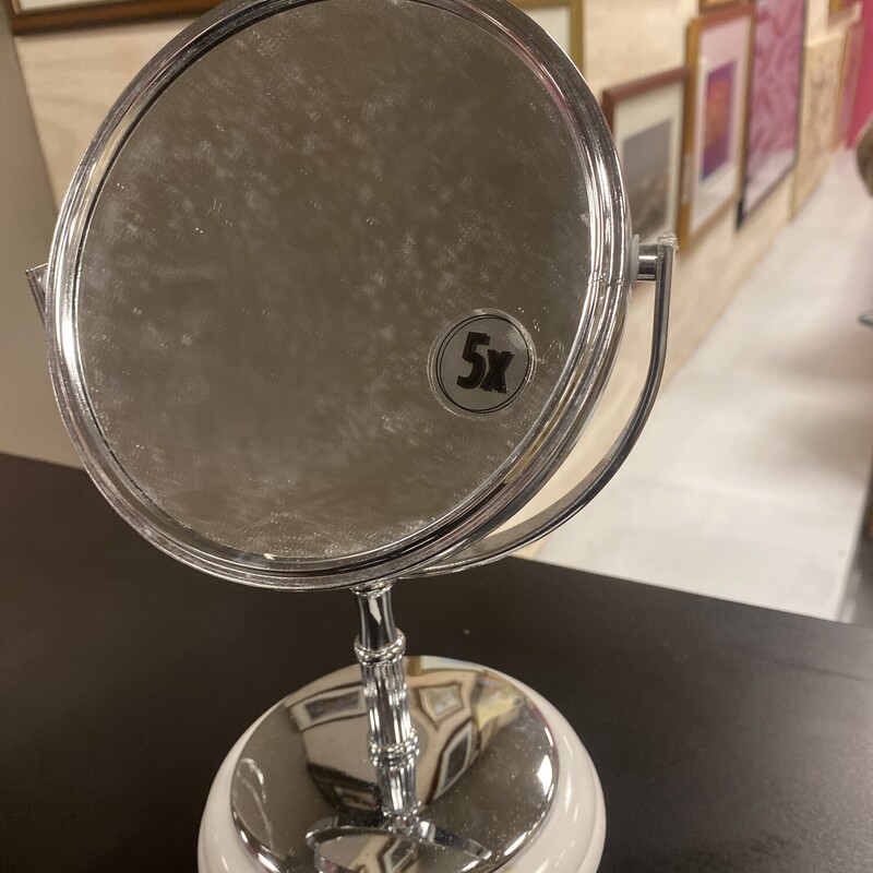 Countertop Beauty Mirror