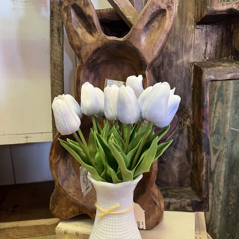 These beautiful real touch tulips are absolutely stunning,  they look and feel like a real tulips. Use them as a gift, or fill your empty vases with a gorgeuos flower that you do not have to water! They measure 14 inches long and come in a bundle of 12 tied together with a raffia bow that can be cut to seperate the stems