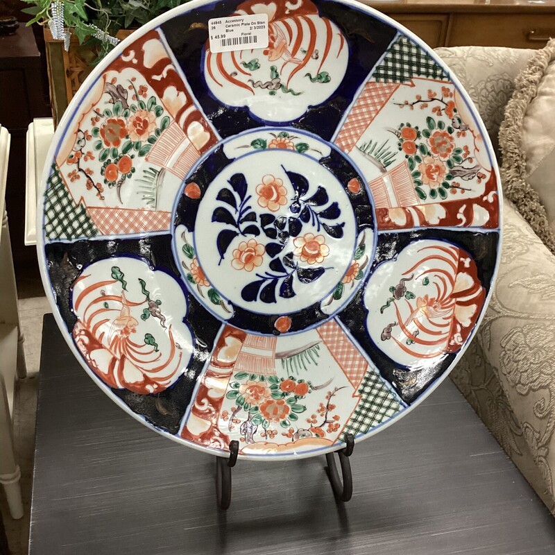 Ceramic Plate On Stand