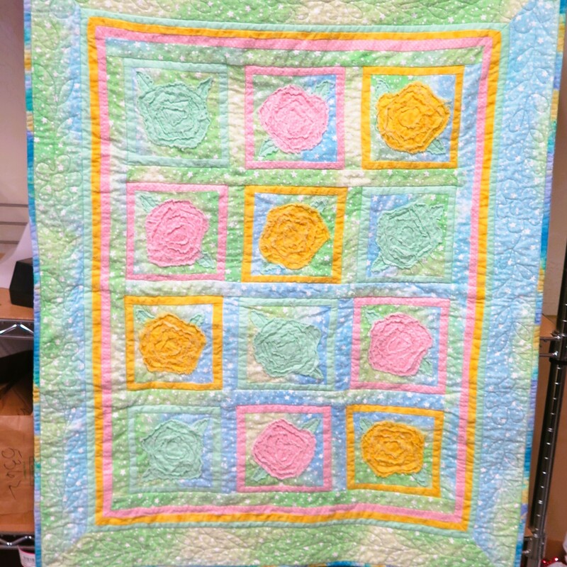 Quilt.pastel.squaresW/flo