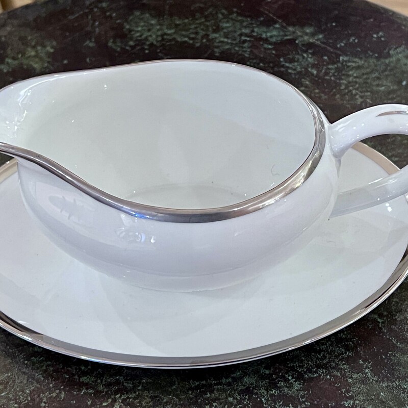 Gravy Boat With Plate, White & Silver: 2 Pcs