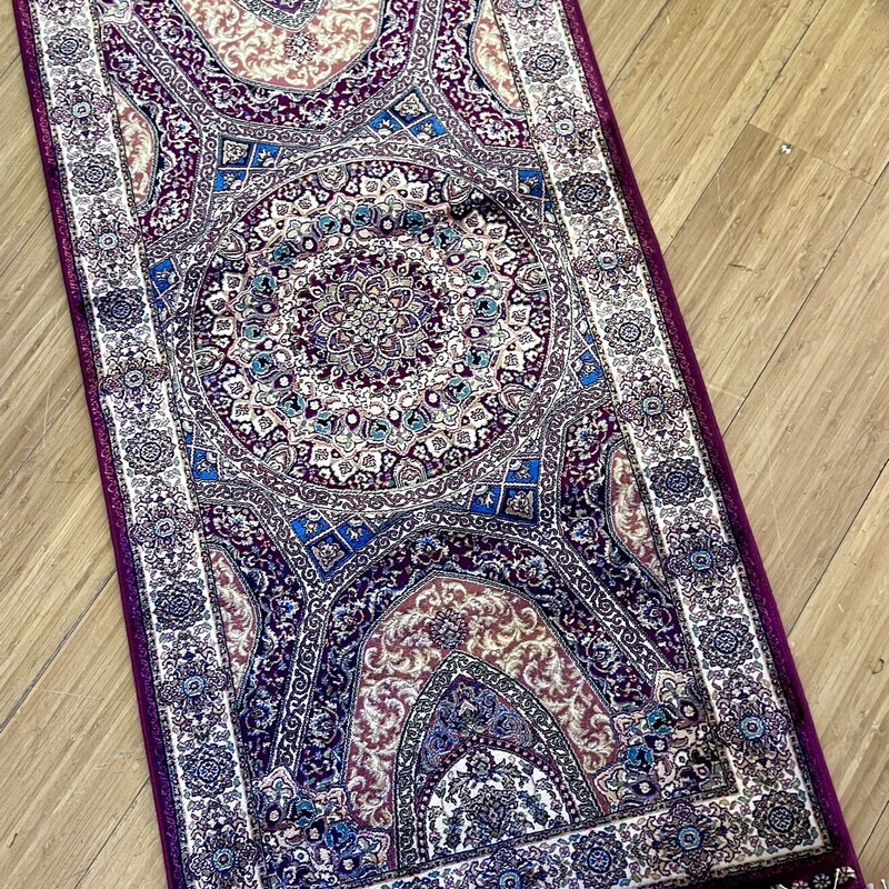 Rug Tabriz Silk #9056B, Red/Blu,
Size: 1.10x4