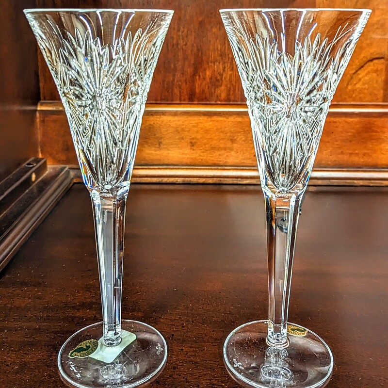 2 Waterford Health Flutes