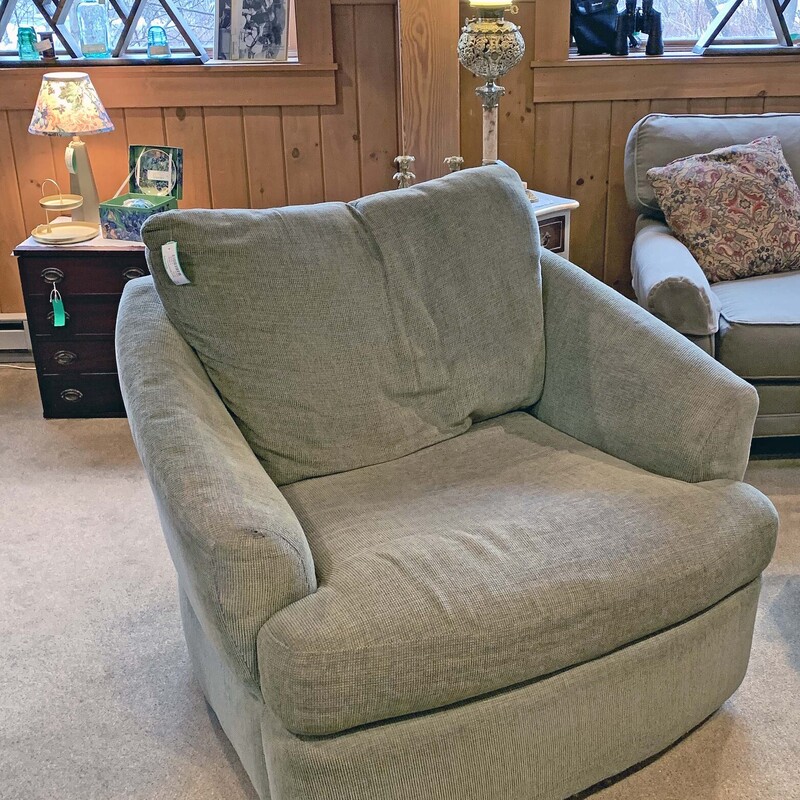 Green Swivel/Rocker,
Size: 43 x 36 x 38
COMFORT PLUS!!  Oversized chair in excellent condition.