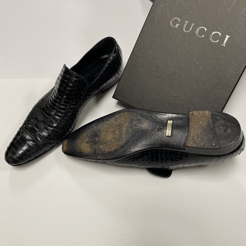 Men's Gucci Snake Loafer, Black, Size: 10.5-D.  Gently used and in great condition.