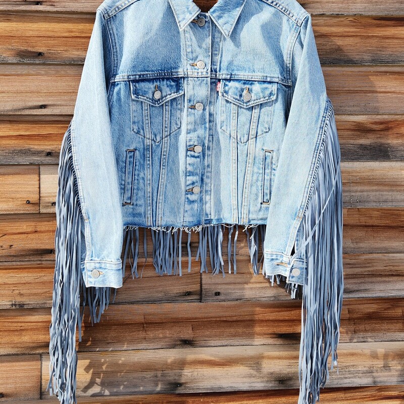 FRINGE TRUCKER