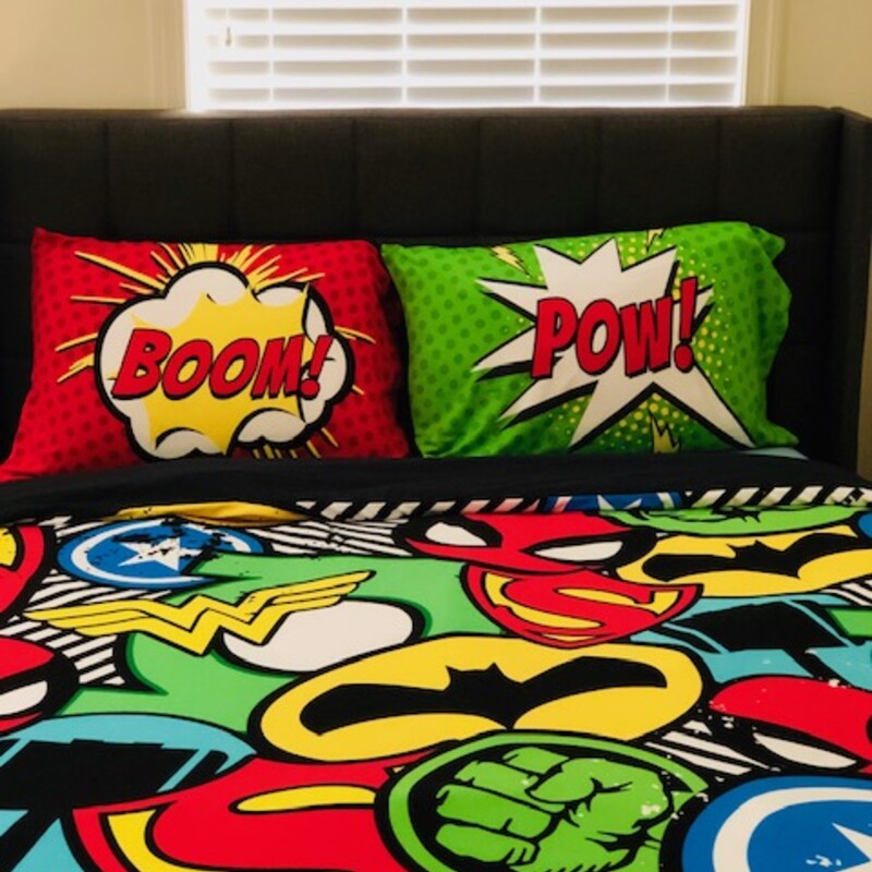 SuperHero Bedding, Multi, Size: FULL
Comes with Duvet
and two  pillow case