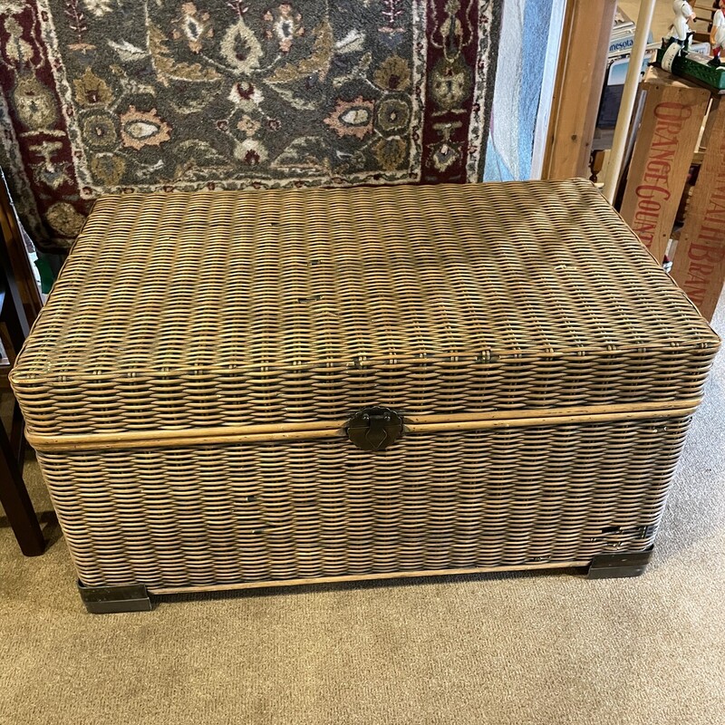 Wicker Trunk,
Size: 40x24x20
This could be a coffee table with storage too!
This piece does have a couple of broken small wicker pieces on the top.
