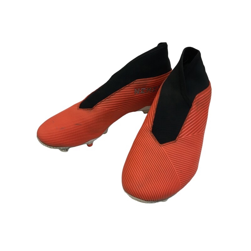 Shoes (Orange/Soccer), Boy, Size: 7y

Located at Pipsqueak Resale Boutique inside the Vancouver Mall or online at:

#resalerocks #pipsqueakresale #vancouverwa #portland #reusereducerecycle #fashiononabudget #chooseused #consignment #savemoney #shoplocal #weship #keepusopen #shoplocalonline #resale #resaleboutique #mommyandme #minime #fashion #reseller                                                                                                                                      All items are photographed prior to being steamed. Cross posted, items are located at #PipsqueakResaleBoutique, payments accepted: cash, paypal & credit cards. Any flaws will be described in the comments. More pictures available with link above. Local pick up available at the #VancouverMall, tax will be added (not included in price), shipping available (not included in price, *Clothing, shoes, books & DVDs for $6.99; please contact regarding shipment of toys or other larger items), item can be placed on hold with communication, message with any questions. Join Pipsqueak Resale - Online to see all the new items! Follow us on IG @pipsqueakresale & Thanks for looking! Due to the nature of consignment, any known flaws will be described; ALL SHIPPED SALES ARE FINAL. All items are currently located inside Pipsqueak Resale Boutique as a store front items purchased on location before items are prepared for shipment will be refunded.