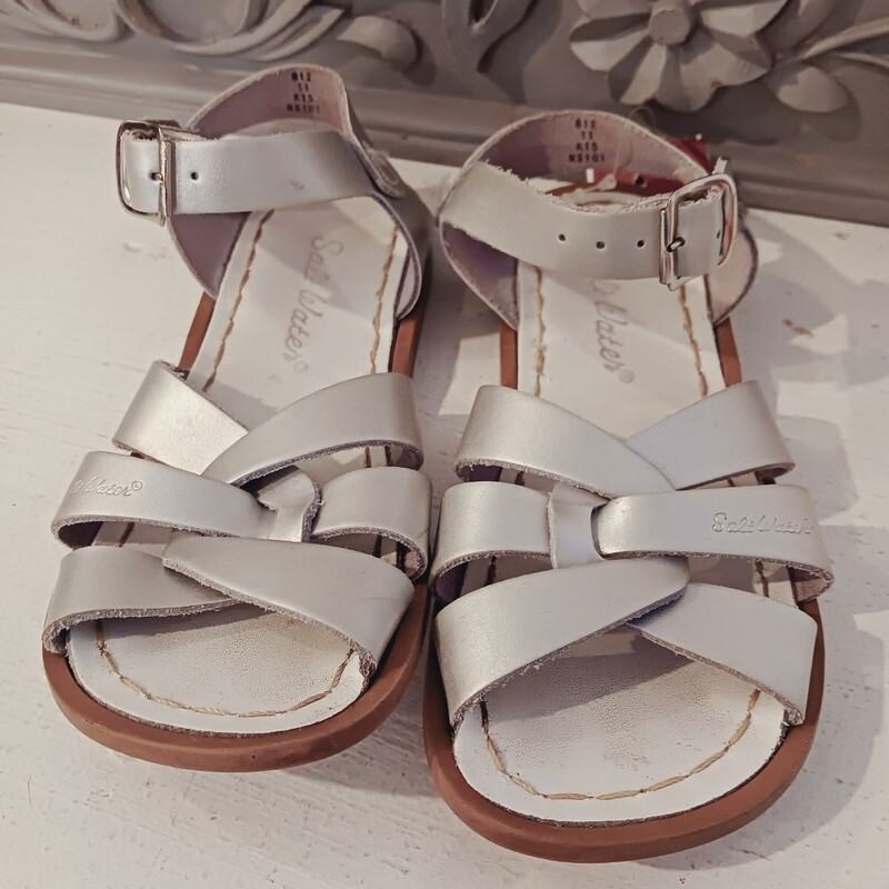 *Saltwater, Size: 11