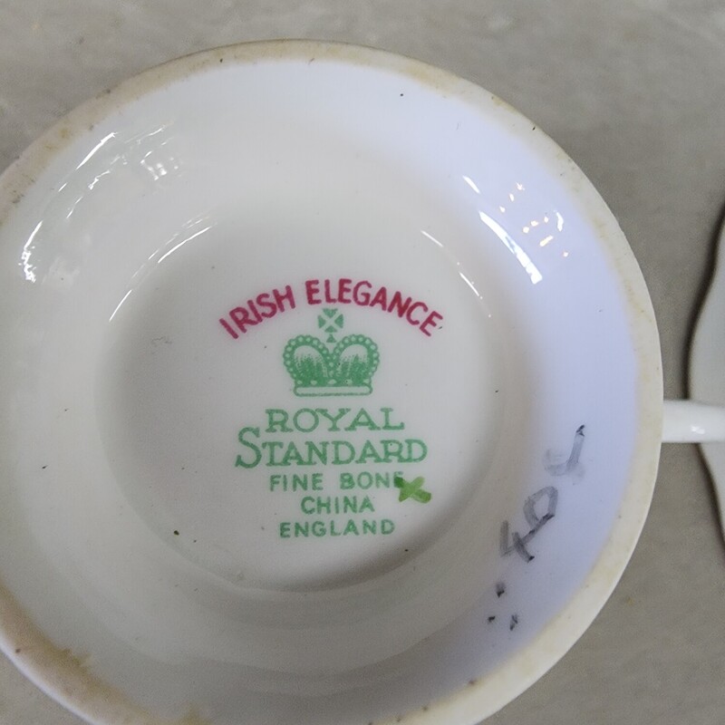 Royal Standard, Irish Elegance, Cup & Saucer
