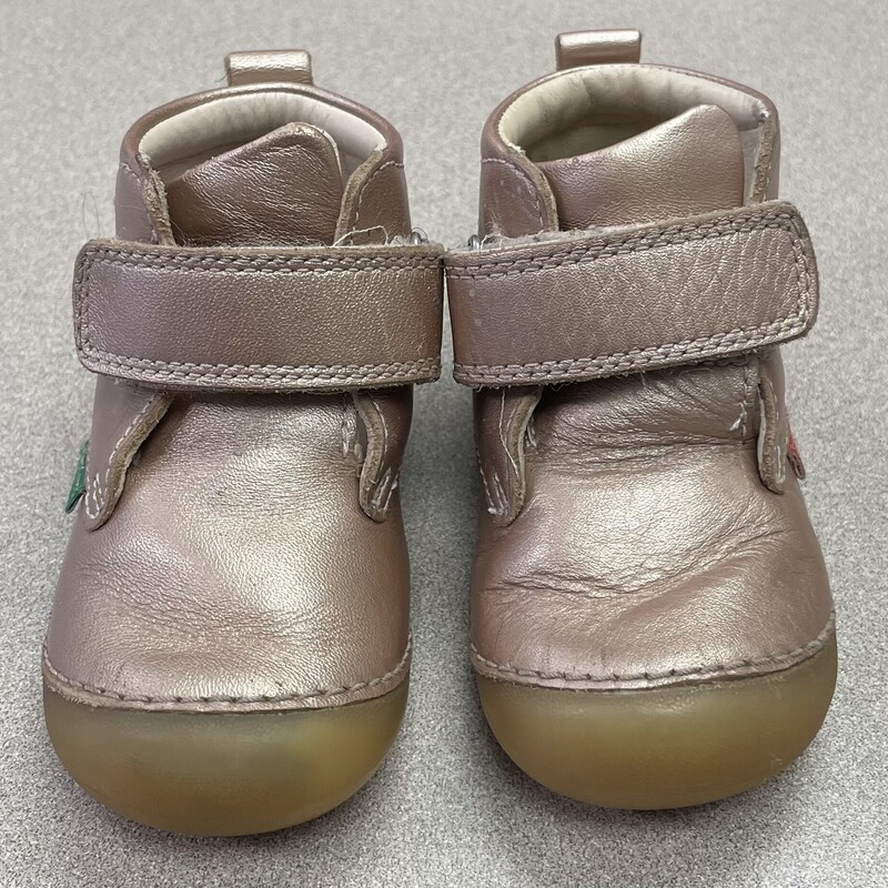 Kickers Hightop Shoes, Rosegold, Size: 4T