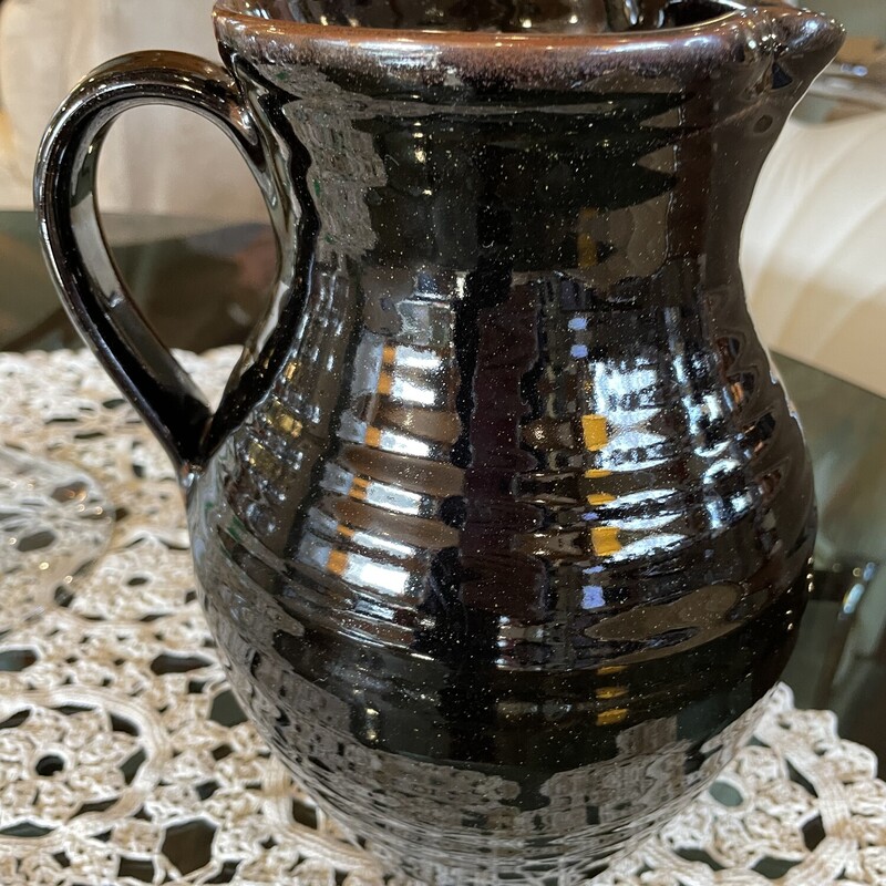 Simon Pearce Pitcher,
Size: 10 Tall
This beautiful pottery pitcher is in PERFECT condition.