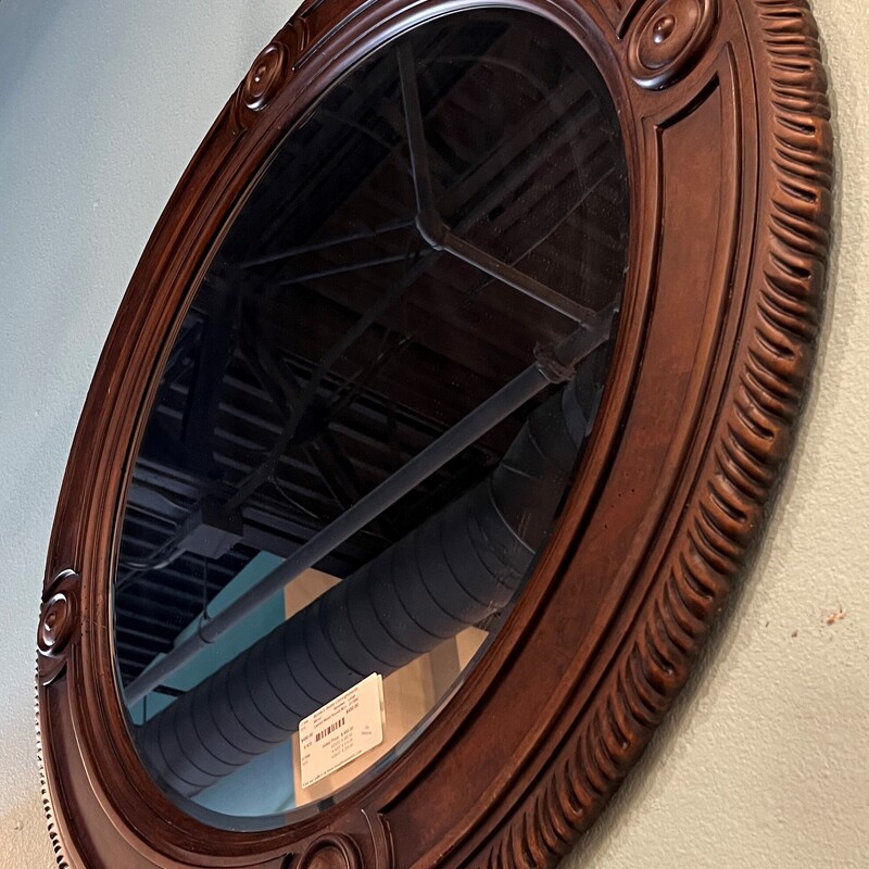 Carved Wood Round Mirror, Bevelled, Large<br />
40in diameter