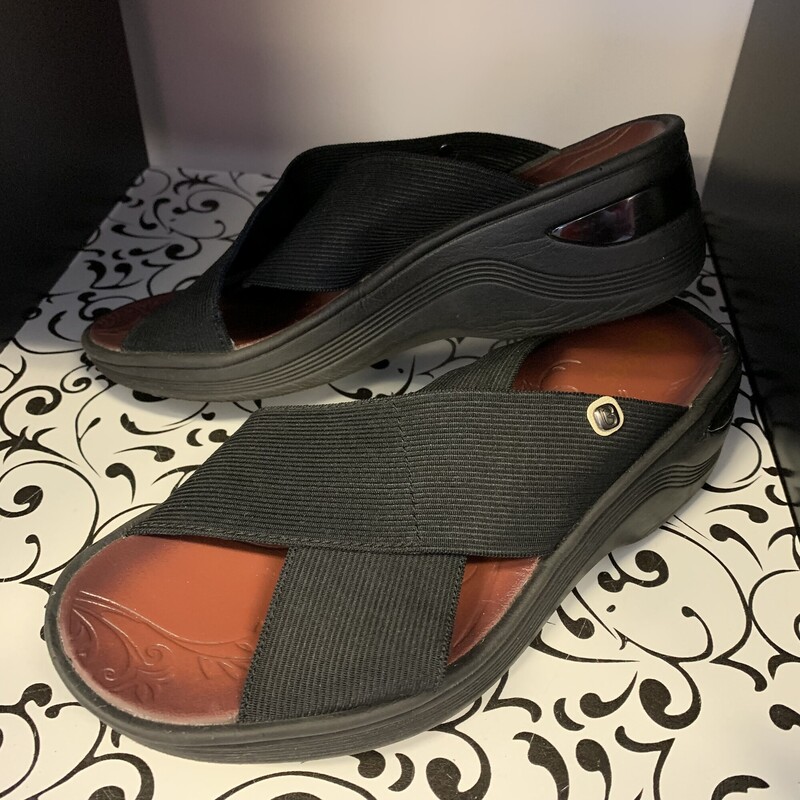 BeZees Slide On Sandals,
Colour: Black,
Size: 8,

Please contact the store if you want this item shipped.