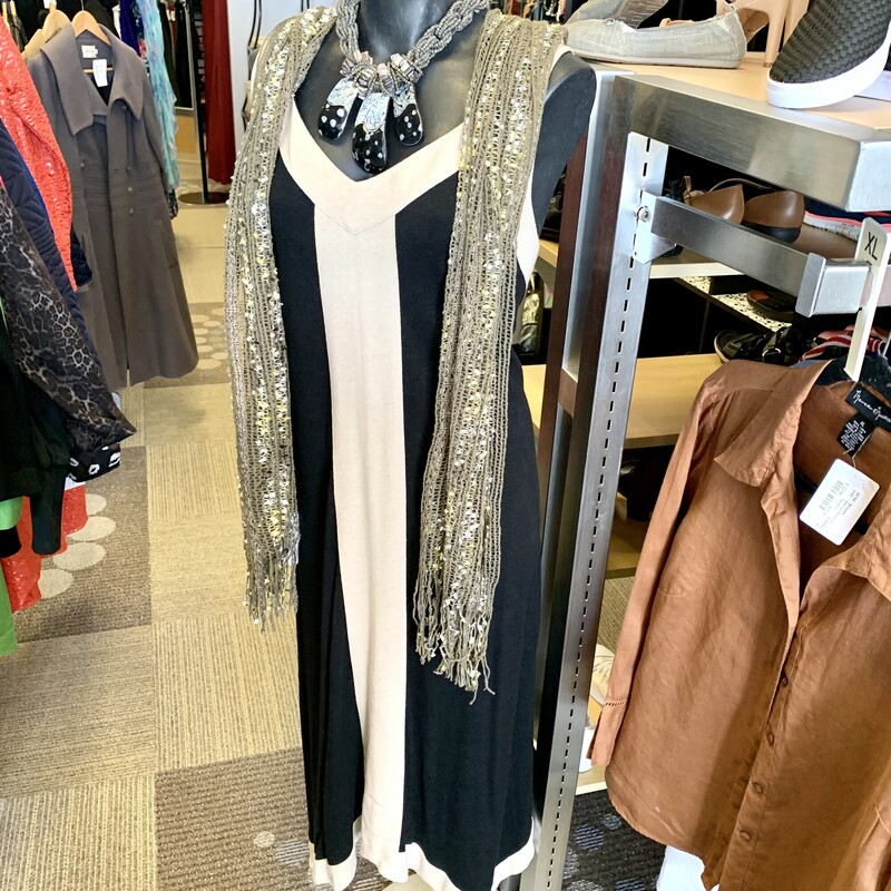 Marla Wynne Dress New,
Colour: Black-beige,
Size: XXLarge Armpit to Armpit: 24\",
Material: 55% linen; 45% viscose