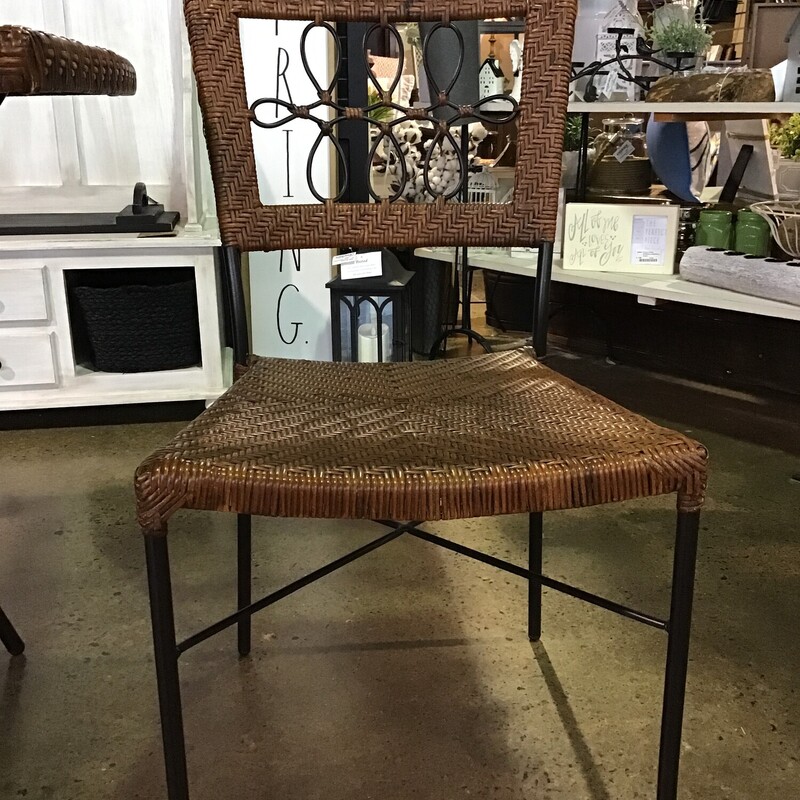 Pier 1<br />
Rattan top Table w/ black metal legs<br />
2 Chairs w/rattan seats and backs with black metal detailing and legs<br />
<br />
Dimensions 35x35x30, Size: Pier1