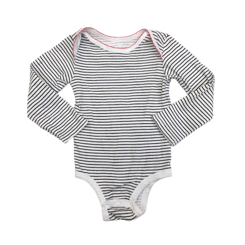 Long Sleeve Onesie, Girl, Size: 18/24m

Located at Pipsqueak Resale Boutique inside the Vancouver Mall or online at:

#resalerocks #pipsqueakresale #vancouverwa #portland #reusereducerecycle #fashiononabudget #chooseused #consignment #savemoney #shoplocal #weship #keepusopen #shoplocalonline #resale #resaleboutique #mommyandme #minime #fashion #reseller                                                                                                                                      All items are photographed prior to being steamed. Cross posted, items are located at #PipsqueakResaleBoutique, payments accepted: cash, paypal & credit cards. Any flaws will be described in the comments. More pictures available with link above. Local pick up available at the #VancouverMall, tax will be added (not included in price), shipping available (not included in price, *Clothing, shoes, books & DVDs for $6.99; please contact regarding shipment of toys or other larger items), item can be placed on hold with communication, message with any questions. Join Pipsqueak Resale - Online to see all the new items! Follow us on IG @pipsqueakresale & Thanks for looking! Due to the nature of consignment, any known flaws will be described; ALL SHIPPED SALES ARE FINAL. All items are currently located inside Pipsqueak Resale Boutique as a store front items purchased on location before items are prepared for shipment will be refunded.