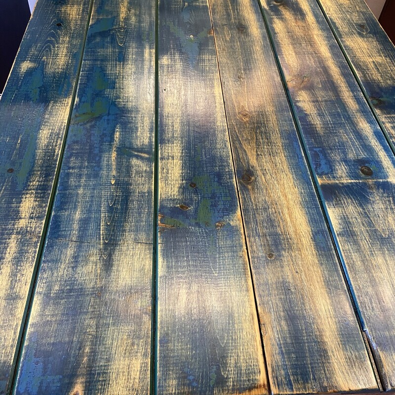 Ant Shutter Table<br />
<br />
Size: 52x39x29<br />
<br />
Lovely, unique table.
