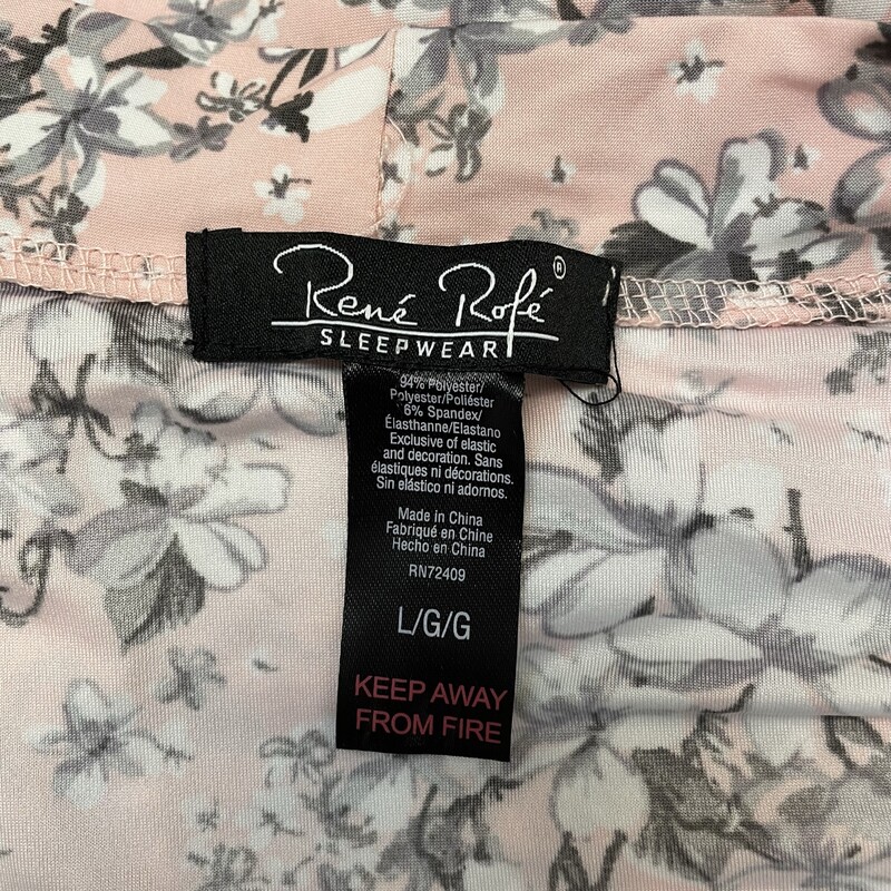 Rene Rofe Robe and Nightgown Set<br />
Pink, Gray, and White<br />
Size: Large
