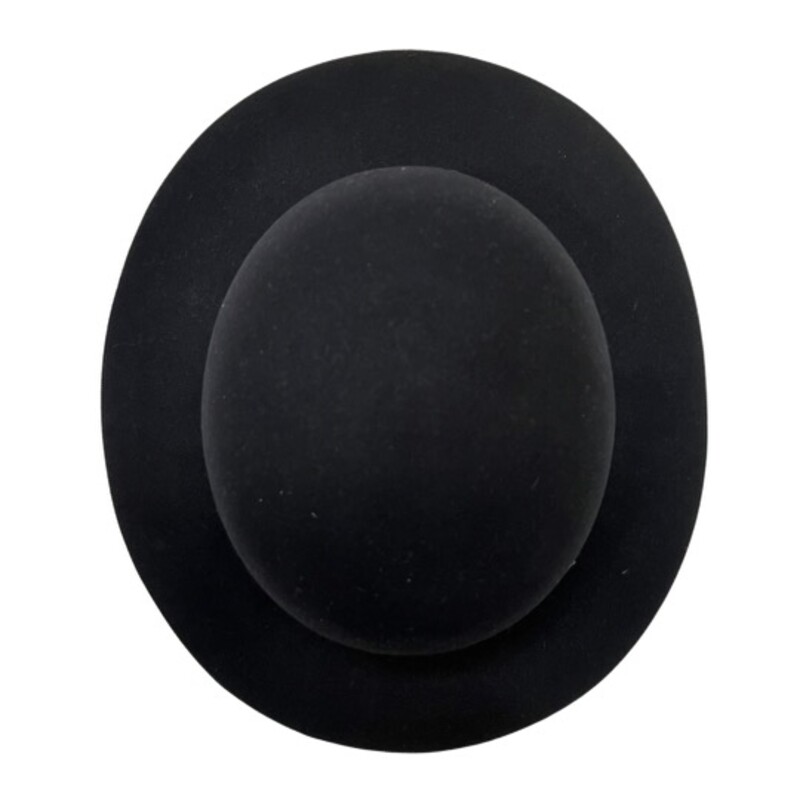 Lock & Co Hatters Trilby Hat<br />
Wool Felt<br />
Black<br />
Size: 7 3/8