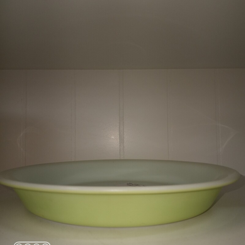 Pyrex Pie Lime Green 209
