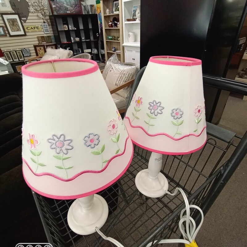 Pr White Lamps Pink Shades