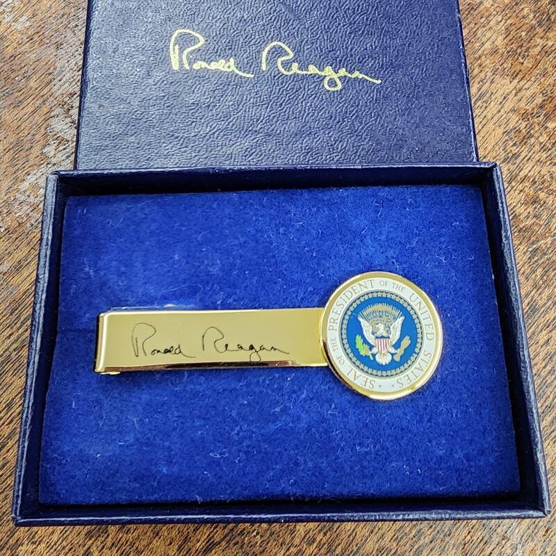 Ronald Reagan Tie Tack, Gold, Size: NIB