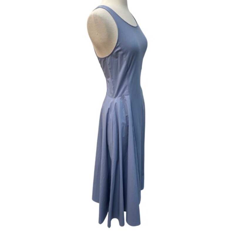 COS Fitted Dress
Jersey Knit and Woven Fabric (Sides)
Sleeveless
With Pockets
Sky
Size: Medium