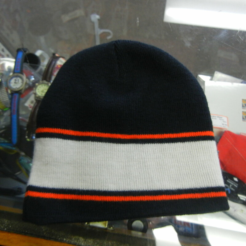 Illinois Fighting Illini Adult Colosseum Athletics Beanie One Size #1878
Rating: (see below)- 3 - Good Condition
Team: Illinois Fighting Illini
Player: n/a 
Brand: Colosseum Athletics
Size: One Size 
Color: Blue
Material: - Acrylic 
Style: Team Beanie; Embroidered logo
Condition: - Good condition: wrinkled; Pilling and fuzz is present; Signs of use and wear(SEE PHOTOS) 
Shipping: $3.37
Item # 1878