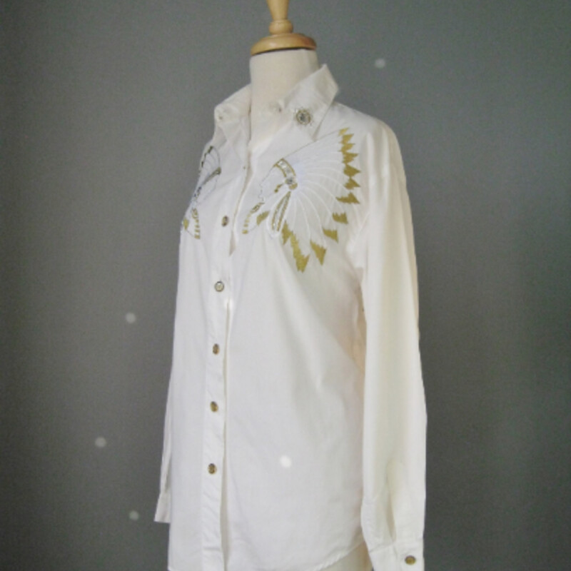 Vtg Bob Mackie Native, White, Size: Medium

White Cotton Shirt embroidered with Plains Indian head embroidery, pearlescent buttons, rhinestones, and bugle beads

Excellent vintage condition. A couple of smudges and one bugle bead is missing.

S-S: 19
SL: 18 3/4
A-A: 21 1/2
Hem: 21
L: 30 1/2
Thanks for looking!
#56805