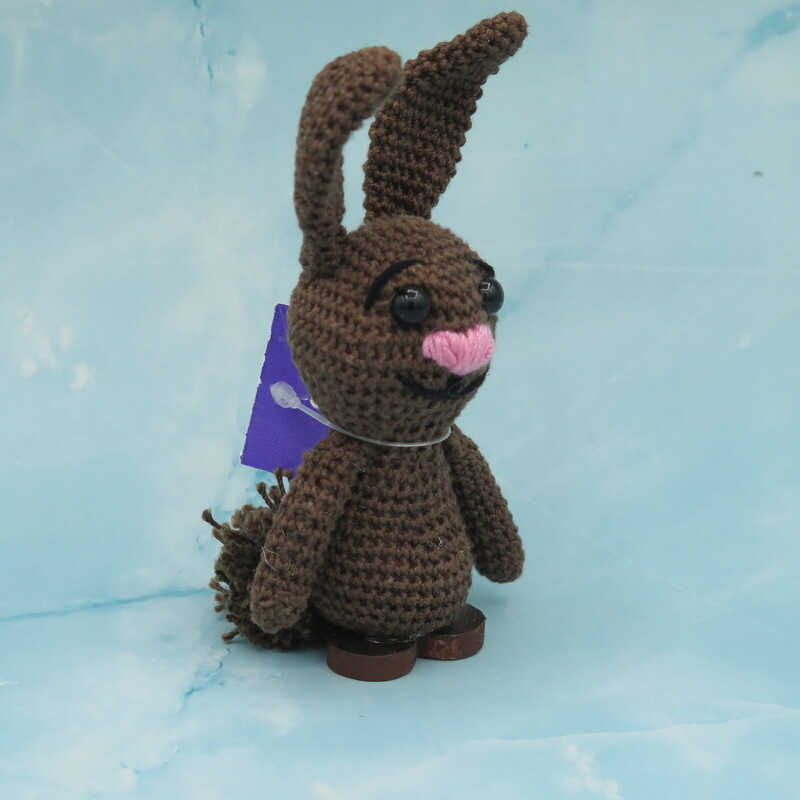 Crochet Robbie Rabbit, Brown, Size: 4x2.5