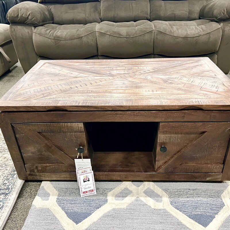 Coffee table with lift
BRAND NEW