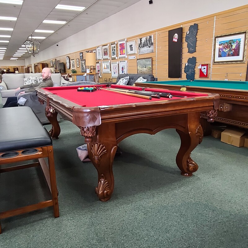 POOL TABLE + ACCESSORIES