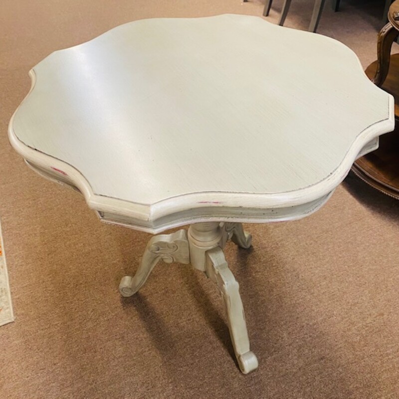 Round Scalloped Table Consign Home Couture