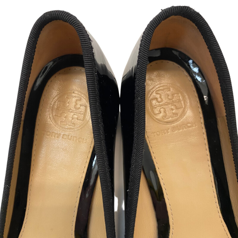 Tory Burch Patent Leather Pumps<br />
Black<br />
Size: 7