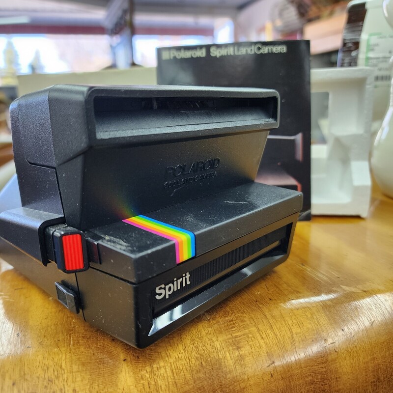 Polaroid Spirit Land Camera, In Box, Size: 600