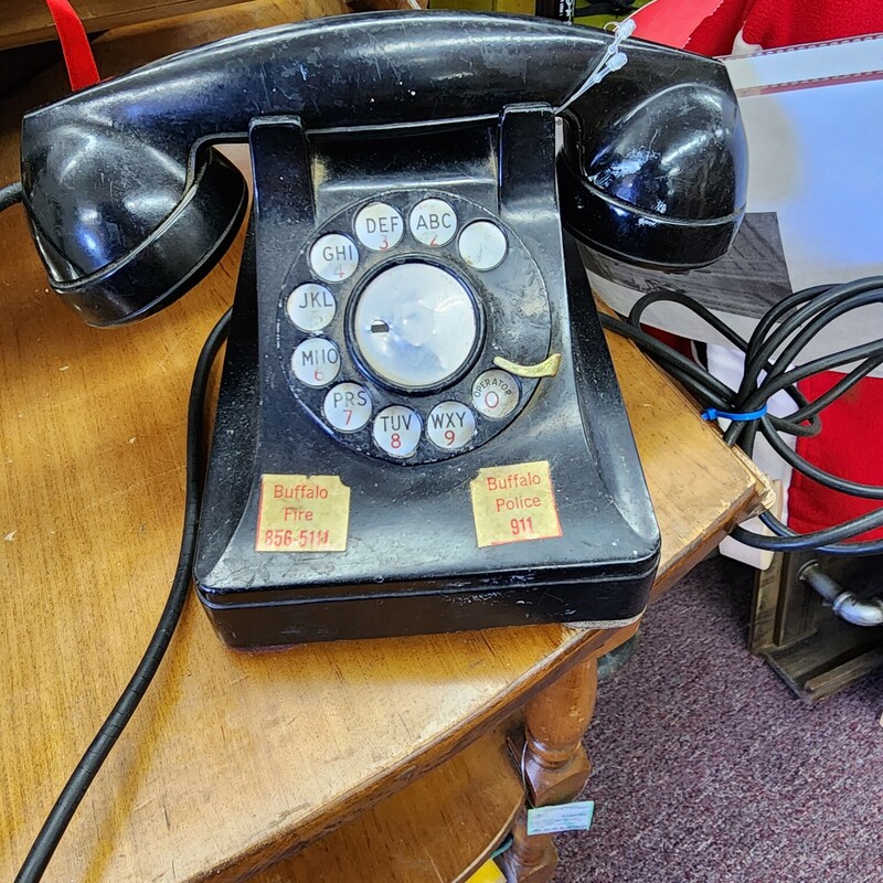 Western Electric Rotary Desk Phone, Black, Size: 302, Bakelite Body. Great Art Deco Style Phone. Same model used for I Love Lucy Show!