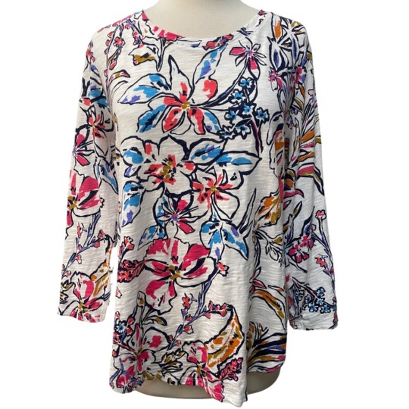 Escape by Habitat Floral Tunic Top
100% Cotton
White, Navy, Dijon, Pink, Orange, Blue, and Coral
Size: Small