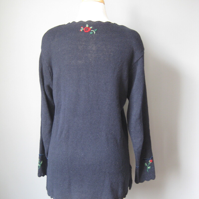 Vtg Capacity Roses, Navy/red, Size: Small

Long cozy and girly navy blue sweater with happy red roses all over the front.
It also has open work edges embellished with velvet ribbon.

by Capacity made of a cotton ramie blend.

Marked size S
flat measurements:
Shoulder to shoulder seam: 16.5
armpit to armpit: 19.5
width at hem: 21
length: 26.75
underarm sleeve seams: 19

thanks for looking!
#57760