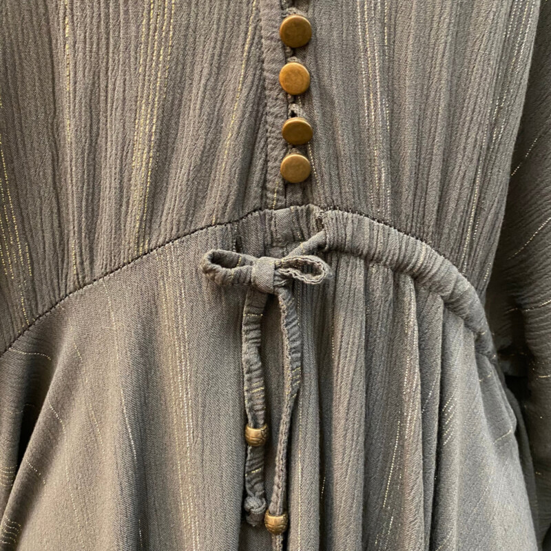 Scandal Boho Dress<br />
Gray with Gold Metallic Thread<br />
Size: Medium