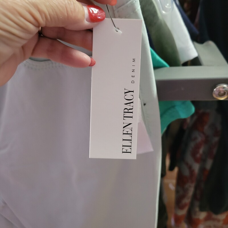 NEW ELLEN TRACY PANTS, GREEN, Size: 4